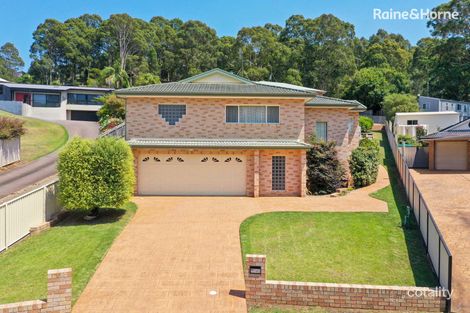 Property photo of 18 Angophora Place Catalina NSW 2536