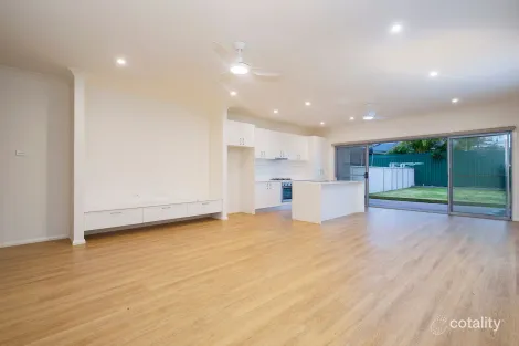 Property photo of 8 Teak Close Fletcher NSW 2287