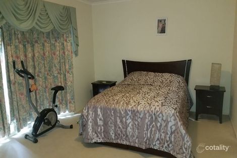 Property photo of 10 Hedgeley Drive Berwick VIC 3806