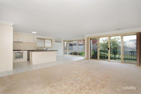 Property photo of 30 Bundanoon Avenue Sunbury VIC 3429