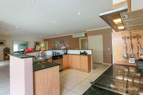 Property photo of 24 Stefans Court Skye VIC 3977