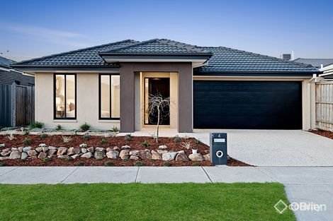 Property photo of 4 Lefrant Way Cranbourne South VIC 3977