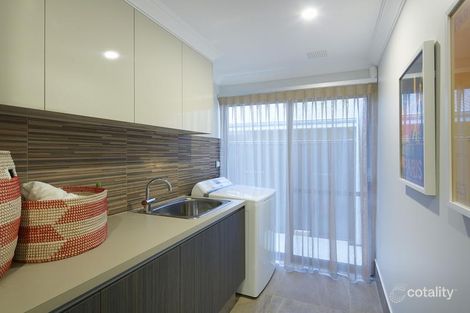 Property photo of 375 Willowdale Promenade Piara Waters WA 6112