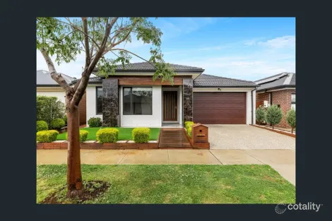 11 HEADINGLEY GR, STRATHTULLOH, VIC 3338