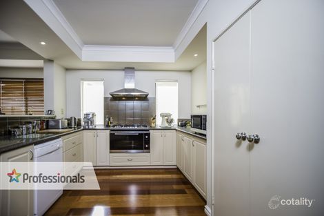 Property photo of 6 Kulin Pass Canning Vale WA 6155