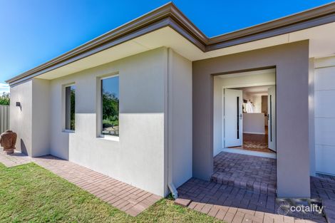 Property photo of 19 Paroo Way Wandi WA 6167