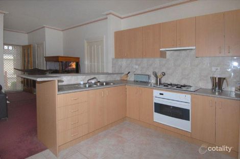 Property photo of 2 Muntz Avenue Glenroy VIC 3046