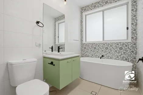 Property photo of 14 Fleece Loop Oran Park NSW 2570