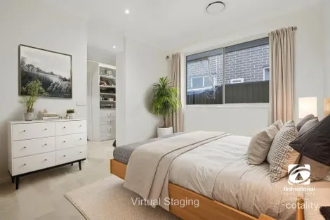 Property photo of 14 Fleece Loop Oran Park NSW 2570