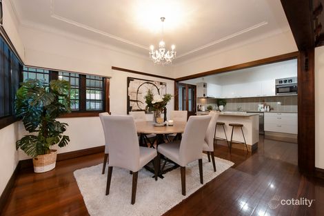 Property photo of 1052 Logan Road Holland Park West QLD 4121