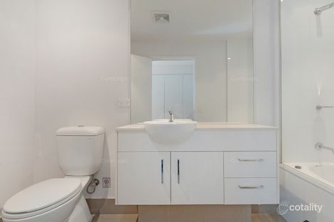 Property photo of 111/3 Compass Drive Biggera Waters QLD 4216