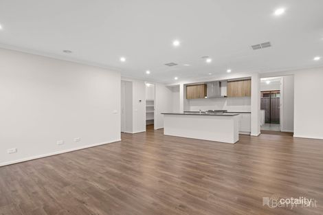 Property photo of 10 Seuss Drive Officer VIC 3809