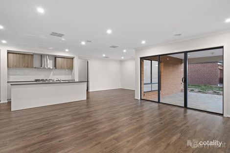 Property photo of 10 Seuss Drive Officer VIC 3809