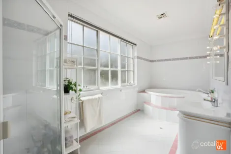 Property photo of 11 Story Place Isaacs ACT 2607