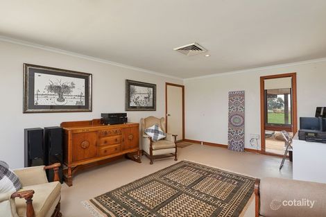 Property photo of 77 Bavin Road Bomen NSW 2650