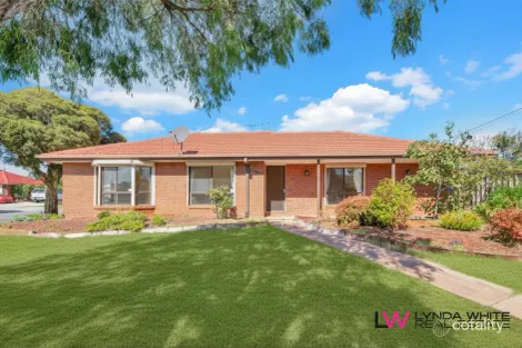 Property photo of 3 Songlark Crescent Werribee VIC 3030