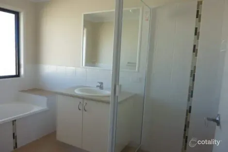 Property photo of 7 Dingle Close Kingaroy QLD 4610