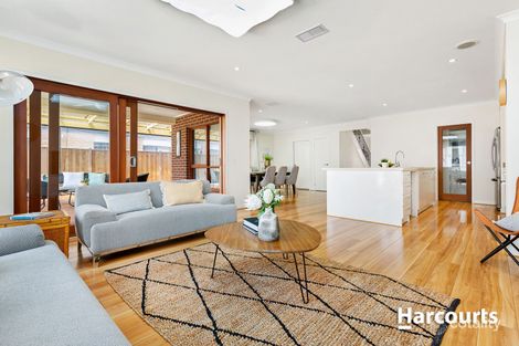 Property photo of 8 Marshflower Crescent Clyde North VIC 3978