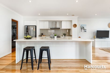 Property photo of 8 Marshflower Crescent Clyde North VIC 3978