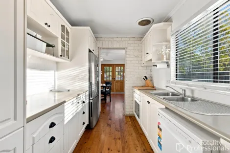 Property photo of 3 Albert Avenue Thirlmere NSW 2572