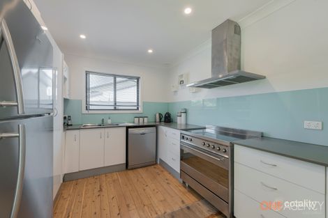 Property photo of 144 Macquarie Grove Caves Beach NSW 2281