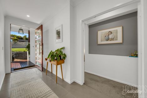 Property photo of 22 Grasstree Crescent Kirkwood QLD 4680