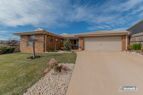 32 Walker Dr, Drouin, VIC 3818