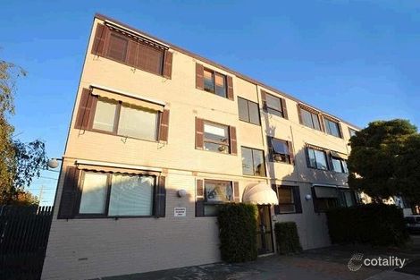 2/37 Gurner St, St Kilda, VIC 3182