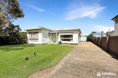 32 Palmers Rd, Lakes Entrance, VIC 3909