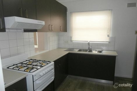 Property photo of 28 Cooeeyana Parade Mount Lewis NSW 2190