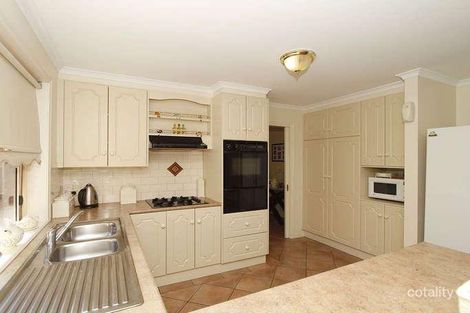 Property photo of 4 Eagle Glen Court Woodcroft SA 5162
