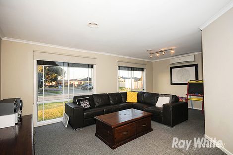 Property photo of 1 Shadi Court Cranbourne West VIC 3977