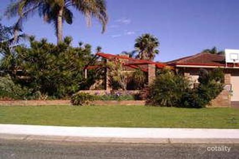5 Woodlupine Ct, Forrestfield, WA 6058