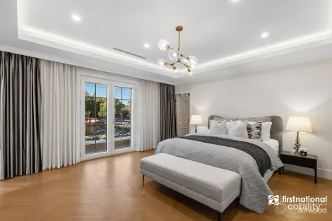 Property photo of 14 Marriott Parade Glen Waverley VIC 3150