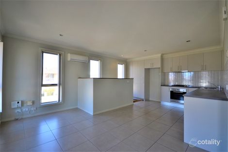 Property photo of 2/19 Devlin Street Gungahlin ACT 2912