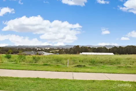 Property photo of 16 Loane Circuit Farley NSW 2320