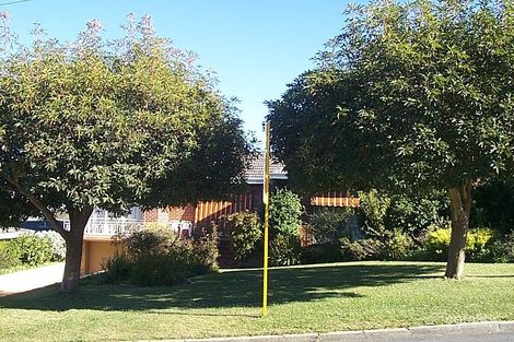 11 Russell Rd, Greenmount, WA 6056