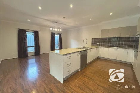 Property photo of 4 Whitehaven Street Berwick VIC 3806