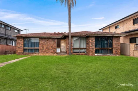 11 Glenbrook Cres, Georges Hall, NSW 2198