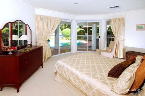 Property photo of 17 Chadston Close Kenmore Hills QLD 4069