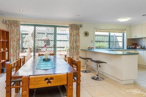 Property photo of 15 Silverwood Way Glen Waverley VIC 3150