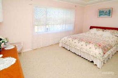 Property photo of 40 Burke Street Chifley NSW 2036