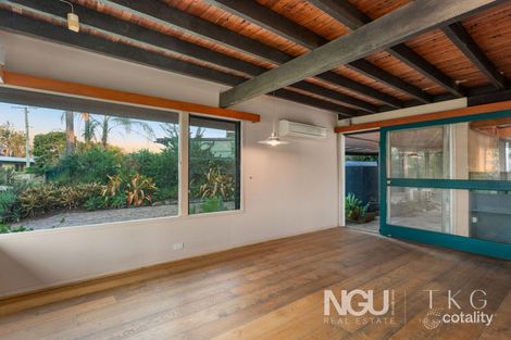 Property photo of 8 Dawn Parade Riverview QLD 4303