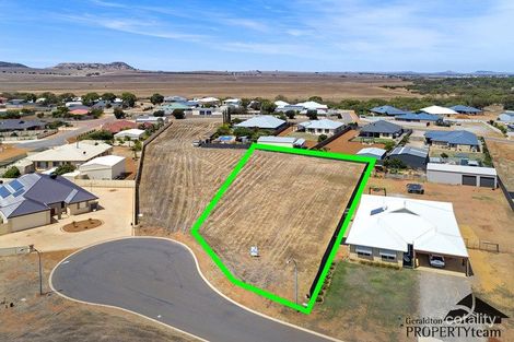 Property photo of 6 Sheoak Close Woorree WA 6530