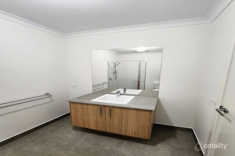 Property photo of 1 Silvertop Street Lucknow VIC 3875