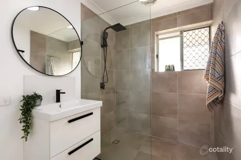 Property photo of 5/23 Margit Crescent Sunrise Beach QLD 4567