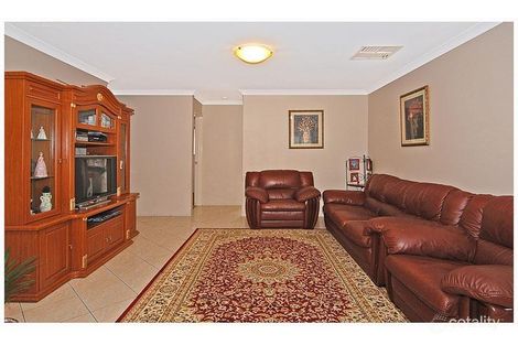 Property photo of 6 Camellia Way Bennett Springs WA 6063