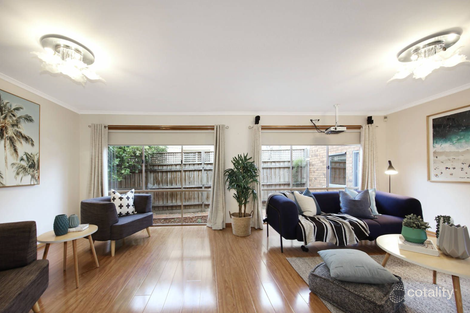 Property photo of 37 Clondara Drive Rowville VIC 3178