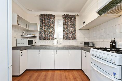 2a Gerald St, Spearwood, WA 6163