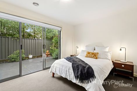 Property photo of 8 Service Street Coburg VIC 3058